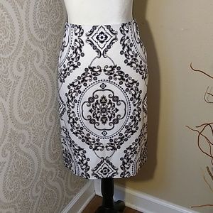 WHBM Patterned Midi Skirt Size 4